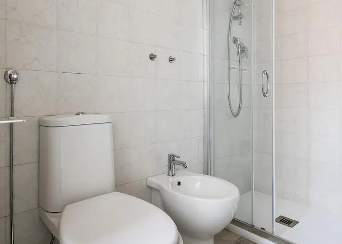 Lame 2 By District * Bologna